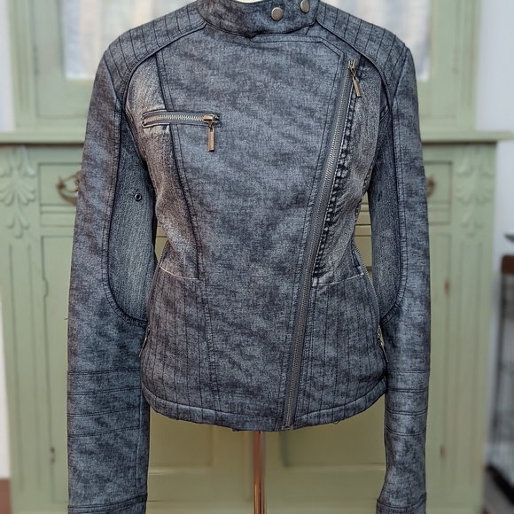 Leather jacket - Picture 5 of 7